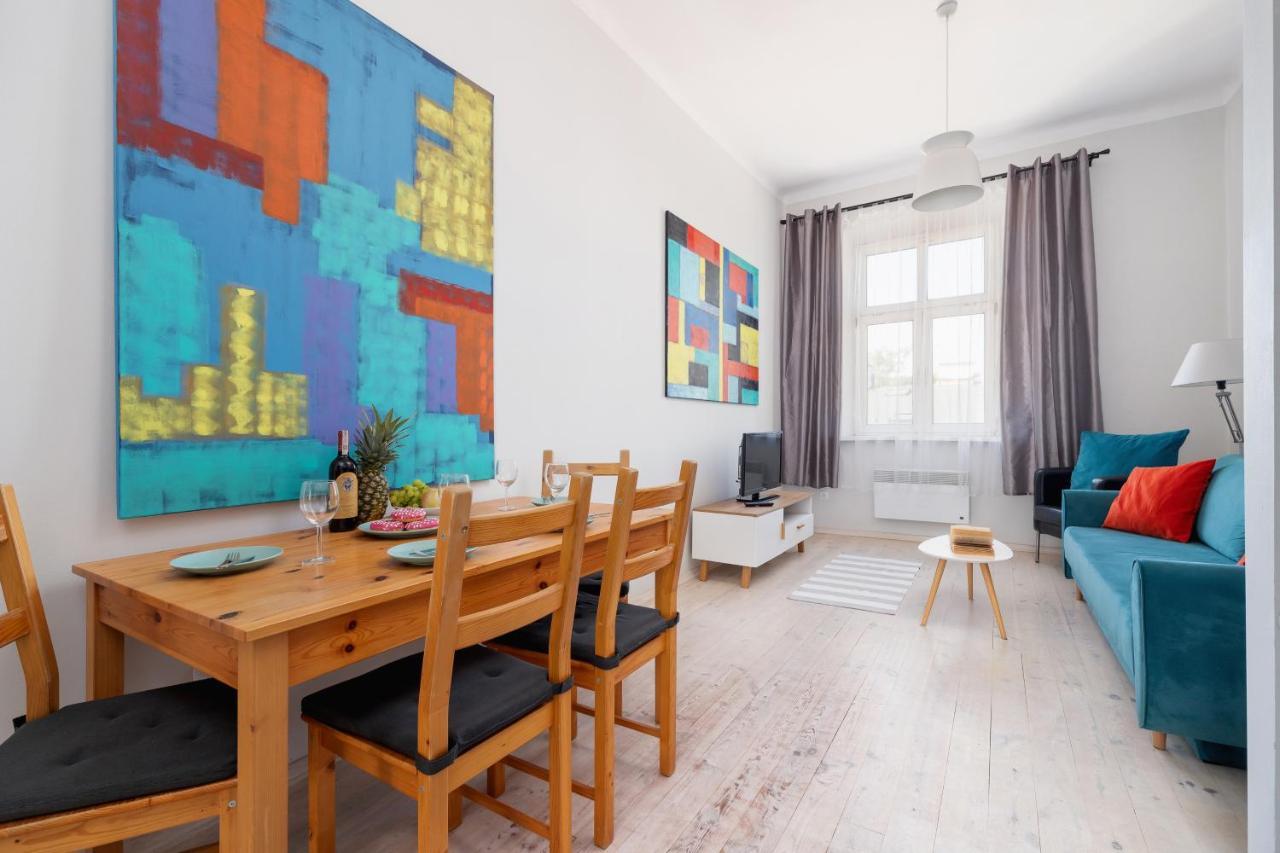 Modern Colorful Apartment In Kazimierz By Renters Краків Екстер'єр фото